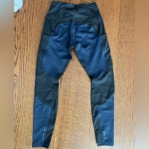 Black and Blue Athleta Leggings